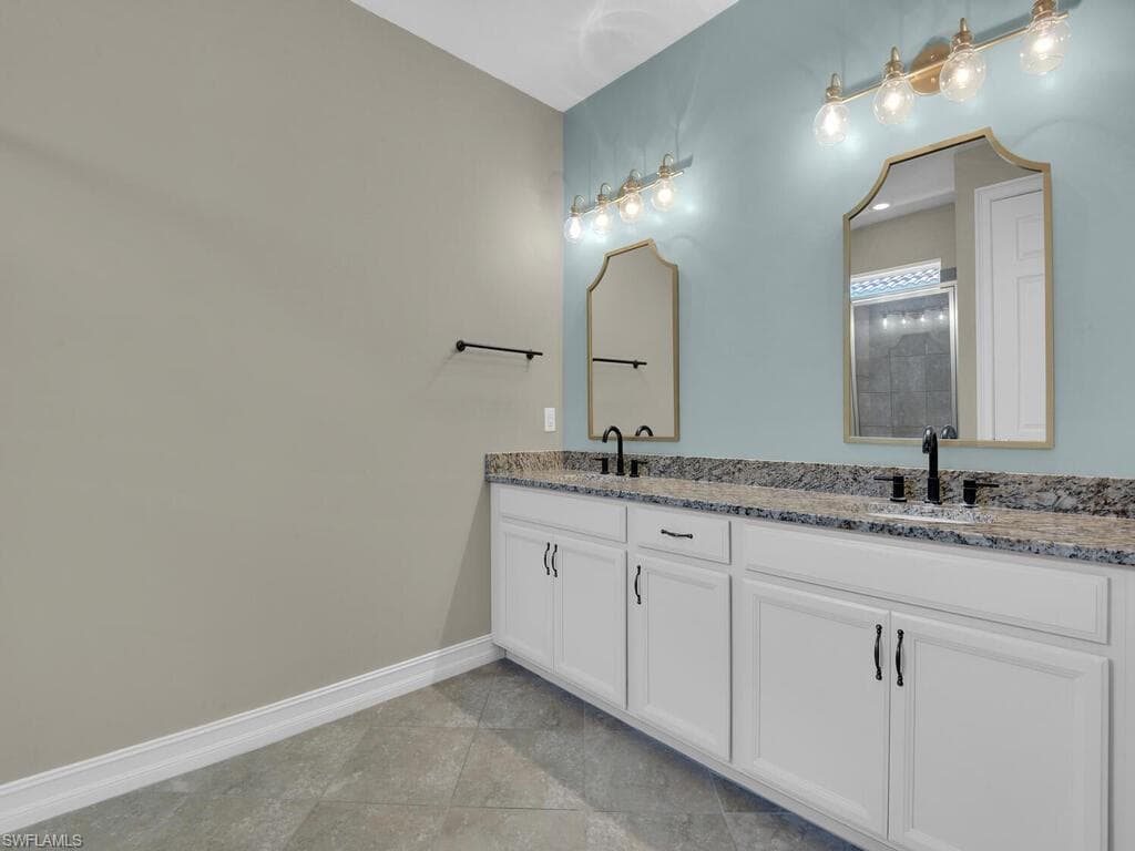 4211 Dutchess Park RD-15