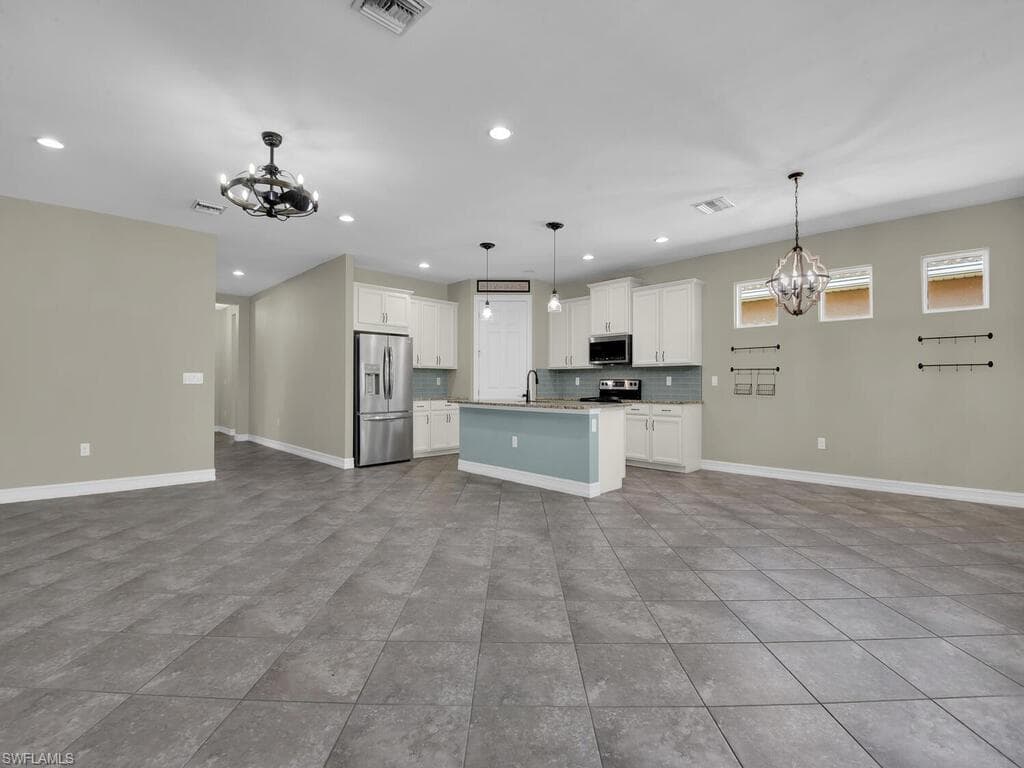 4211 Dutchess Park RD-2