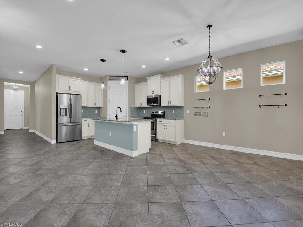 4211 Dutchess Park RD-4