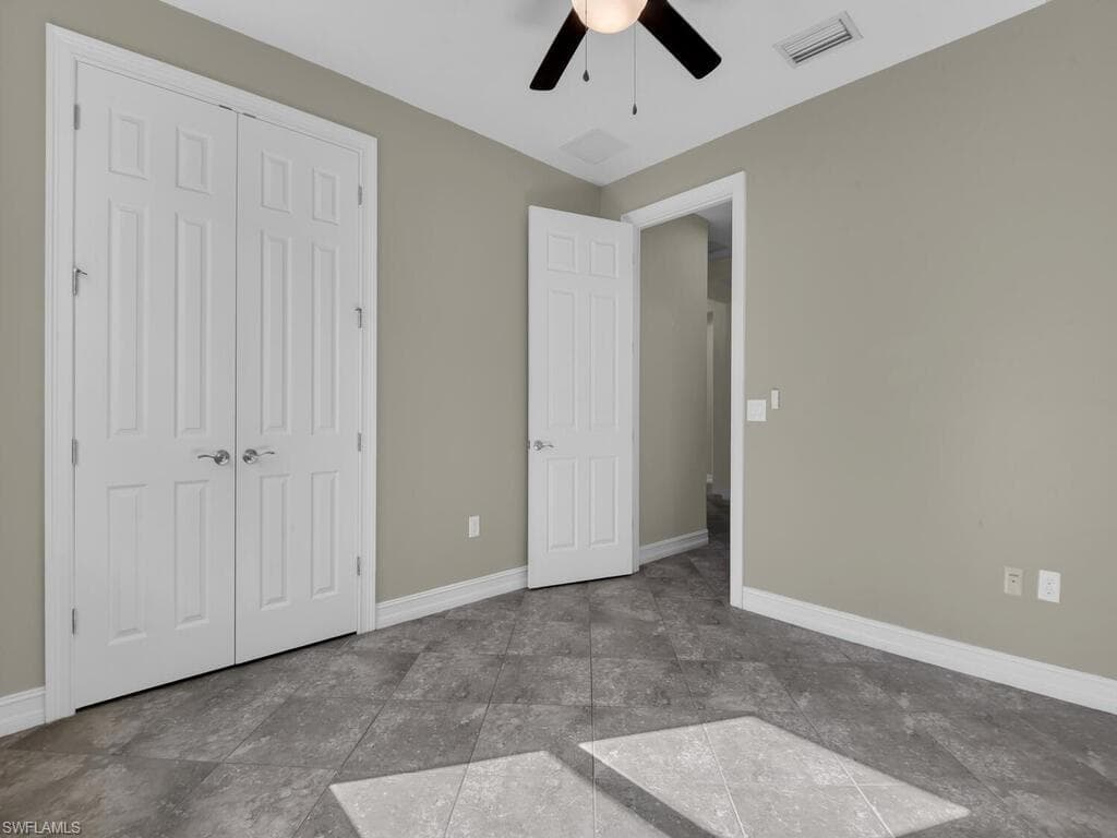 4211 Dutchess Park RD-18