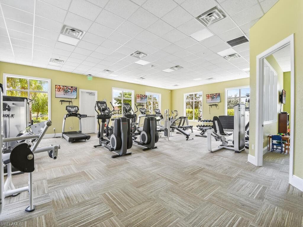 4211 Dutchess Park RD-38
