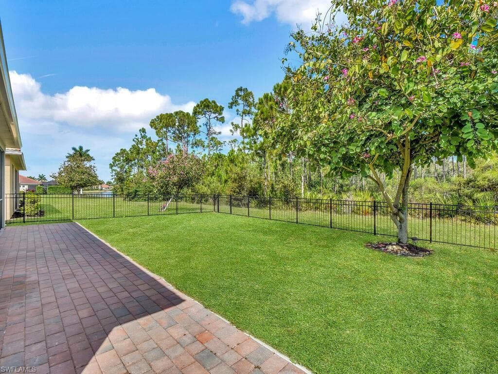 4211 Dutchess Park RD-28