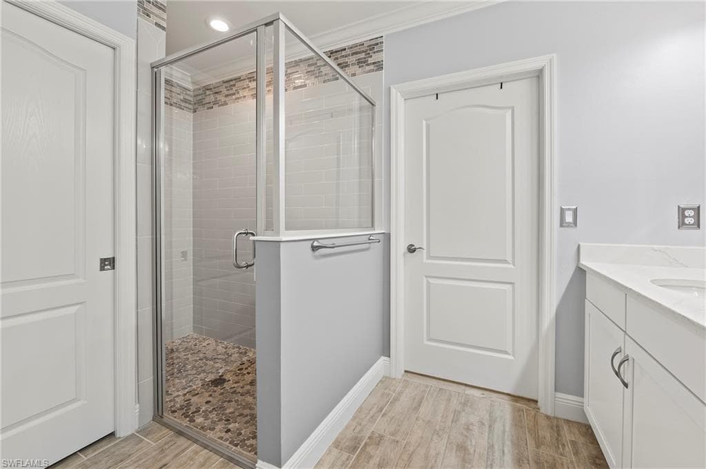 6954 Avalon CIR 703-6