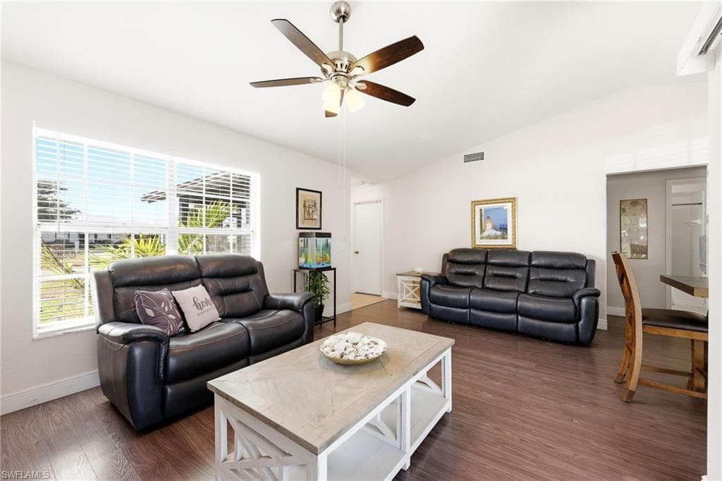 10548 Quincy CT-11