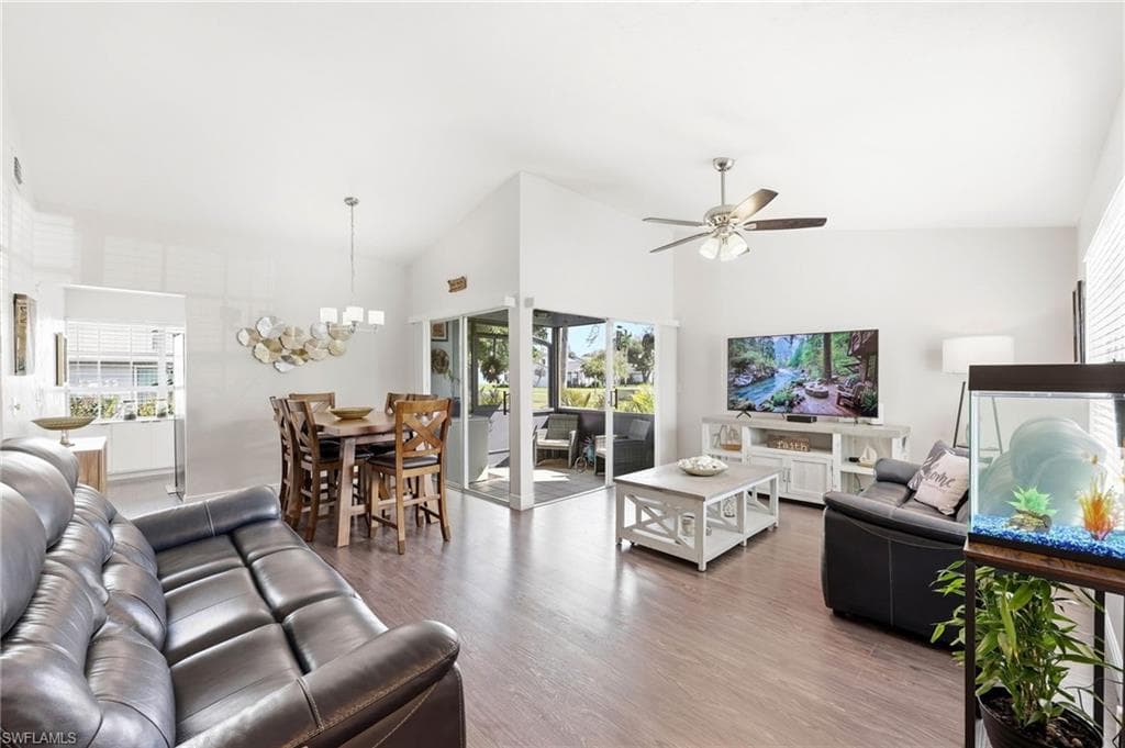 10548 Quincy CT-4
