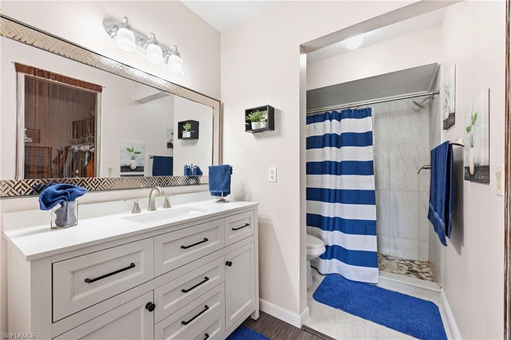 10548 Quincy CT-19