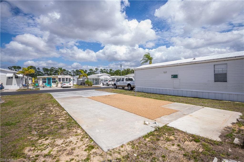 25 La Fonda LN-4