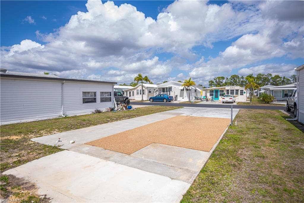 25 La Fonda LN-3