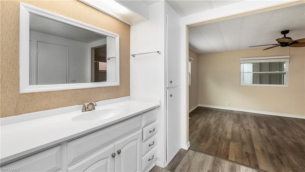 851 Manatee RD-26