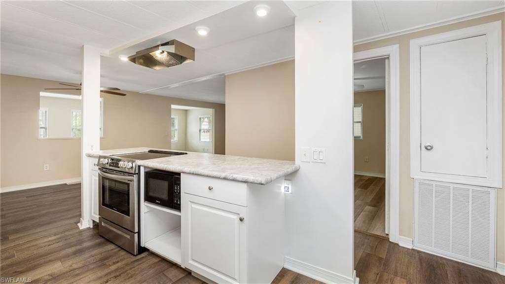 851 Manatee RD-16