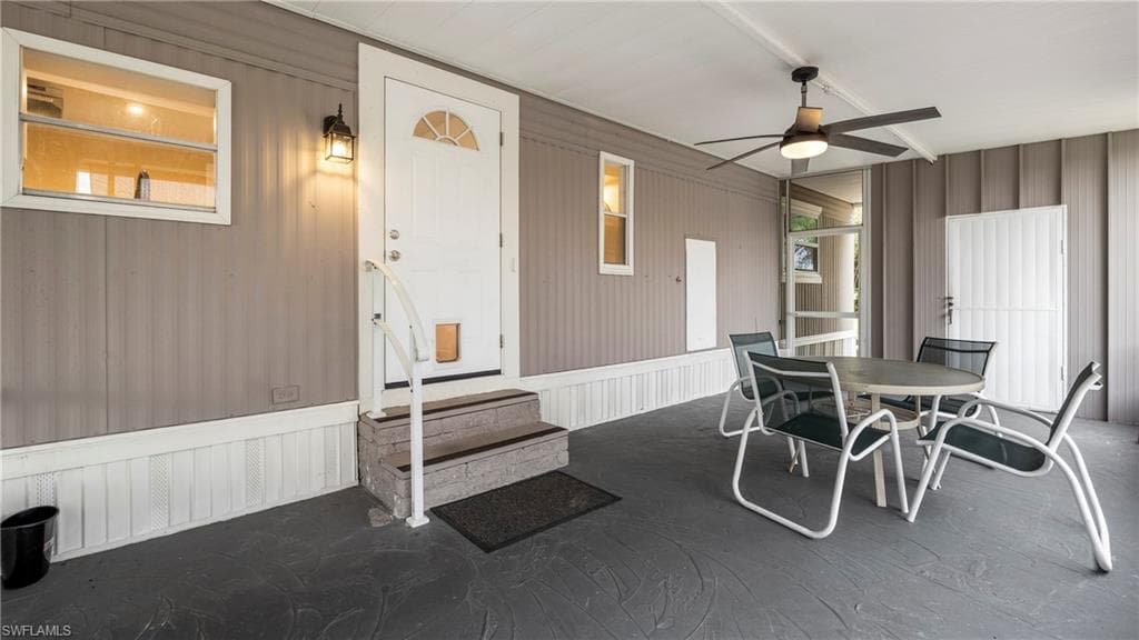851 Manatee RD-32
