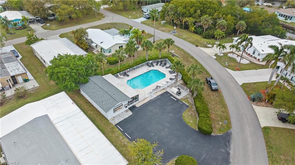 851 Manatee RD-40
