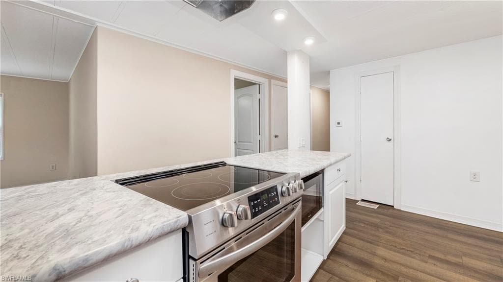 851 Manatee RD-10