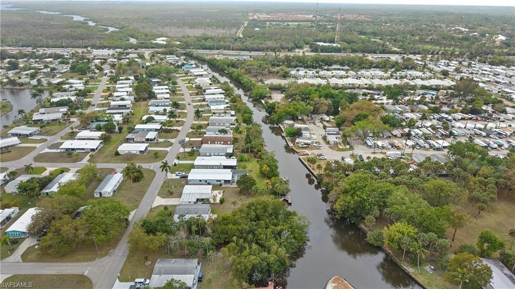 851 Manatee RD-38