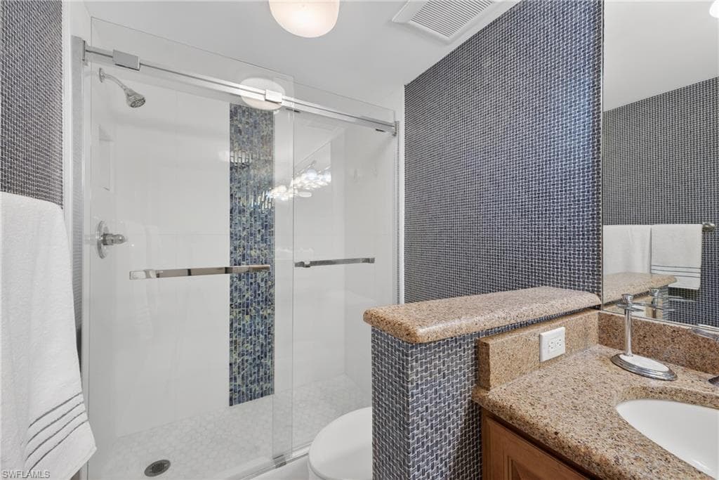 3443 Gulf Shore BLVD N 809-23