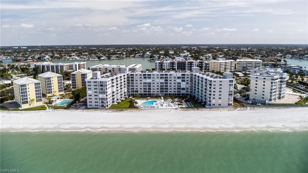 3443 Gulf Shore BLVD N 809-1