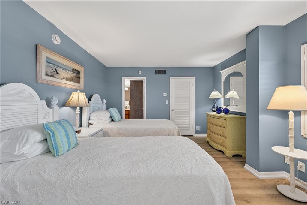 3443 Gulf Shore BLVD N 809-21