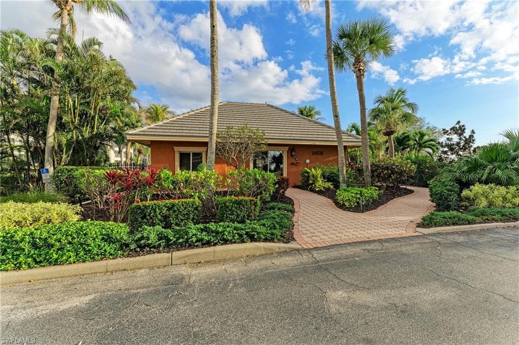 14813 Laguna DR 401-45