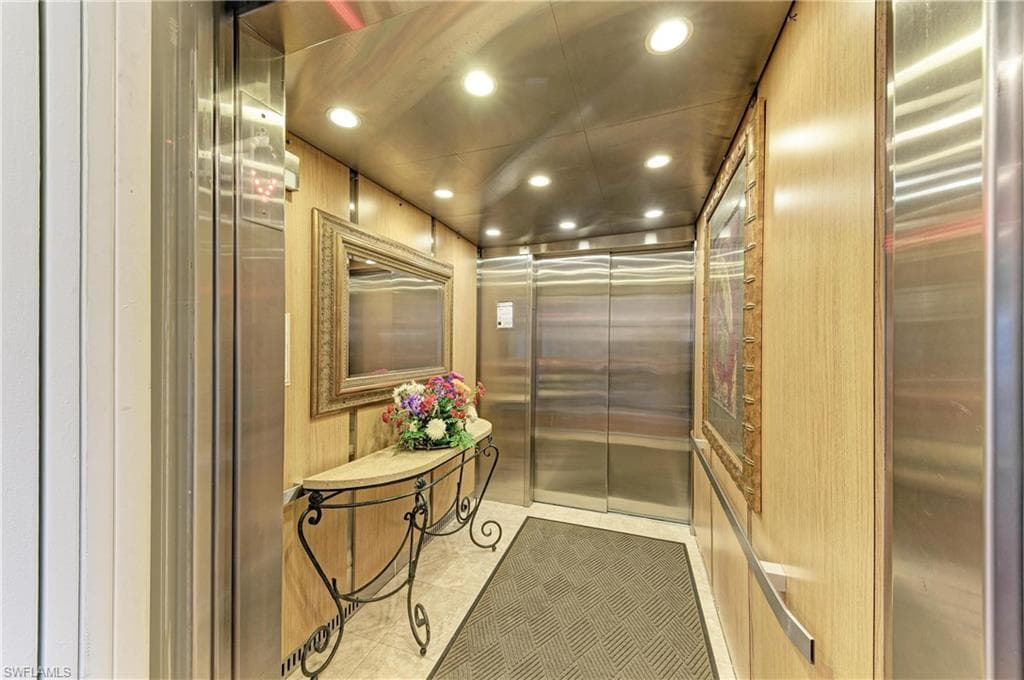 14813 Laguna DR 401-6
