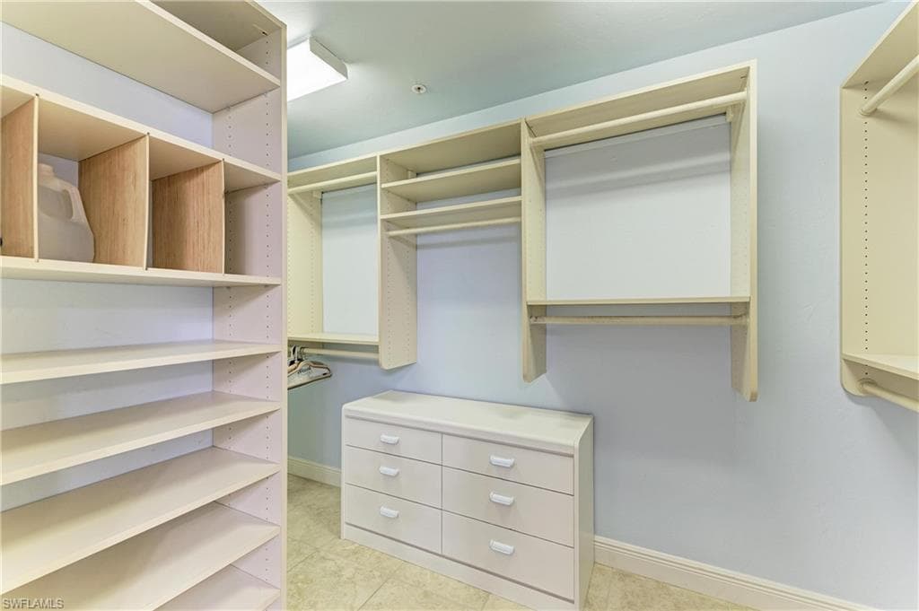 14813 Laguna DR 401-31