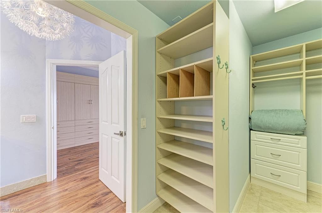 14813 Laguna DR 401-32