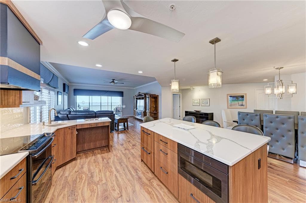 14813 Laguna DR 401-13