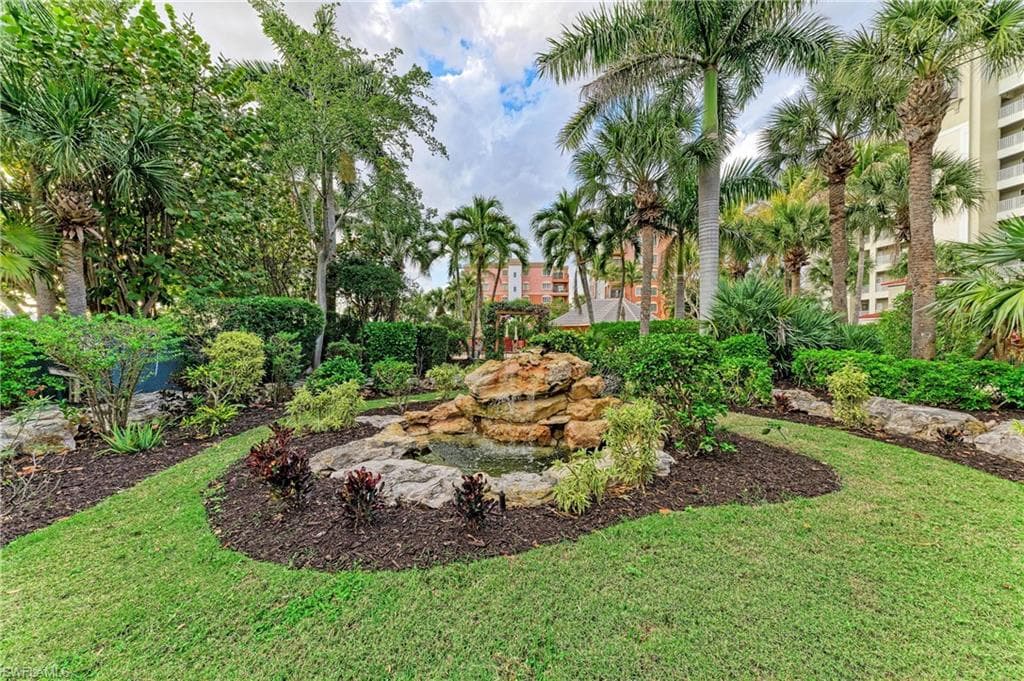 14813 Laguna DR 401-47