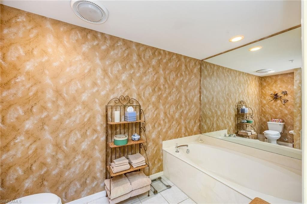 760 Waterford DR 203-15