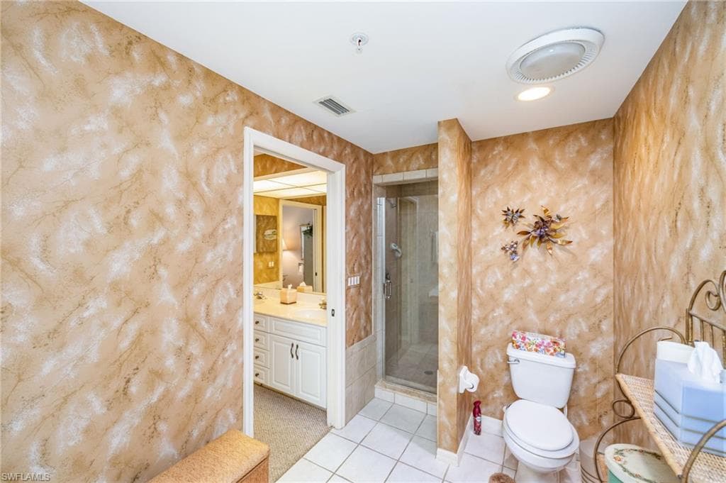 760 Waterford DR 203-14