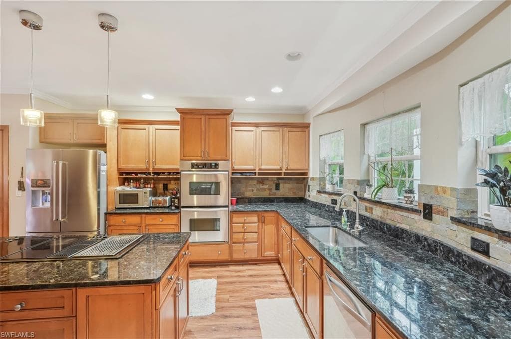 7709 Victoria Cove CT-1