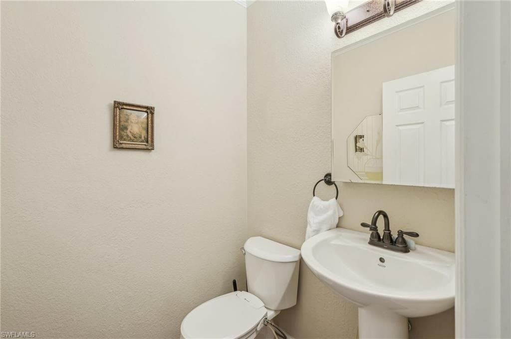 7709 Victoria Cove CT-18