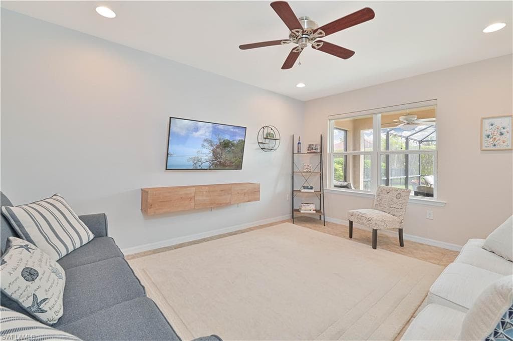 3275 Birchin LN-15