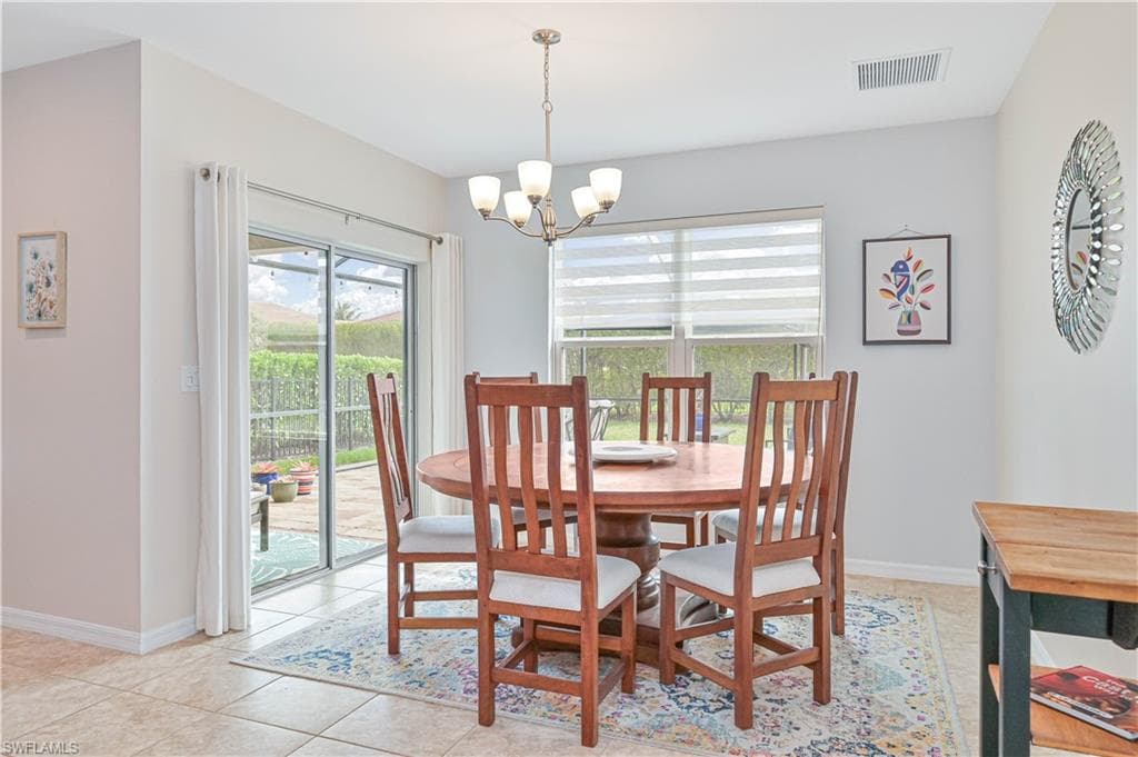 3275 Birchin LN-9