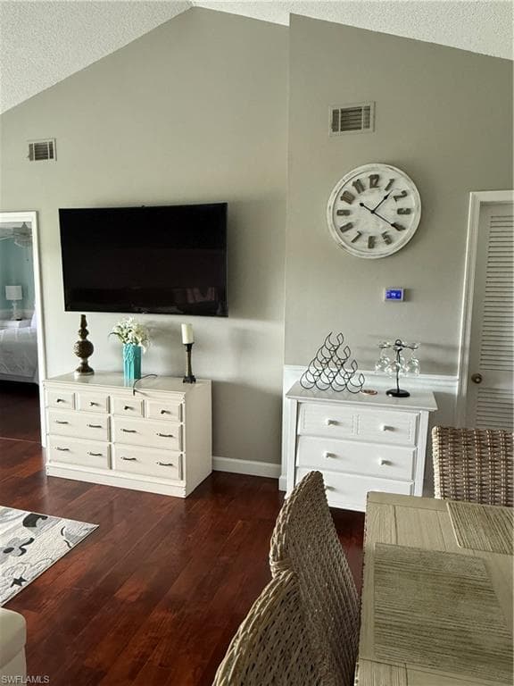 760 Augusta BLVD D204-23