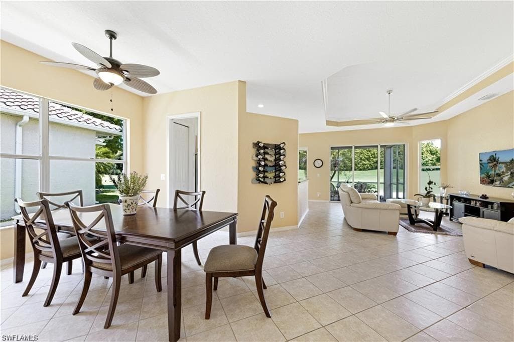 349 Harvard LN-4
