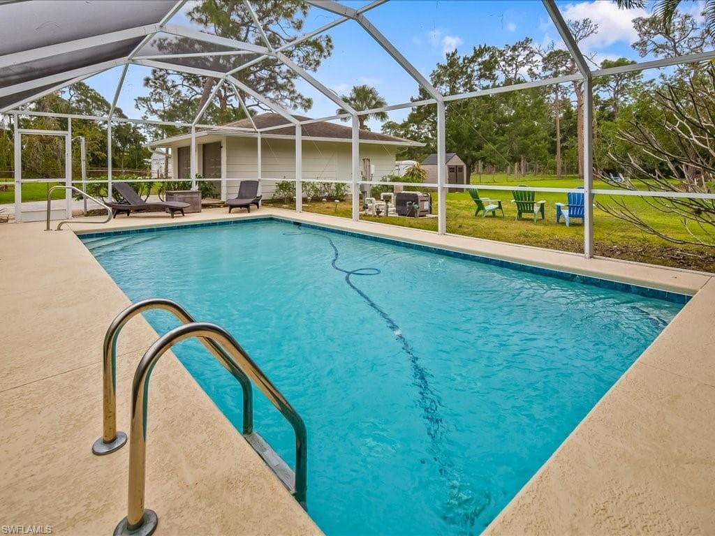 5272 Myrtle LN-11