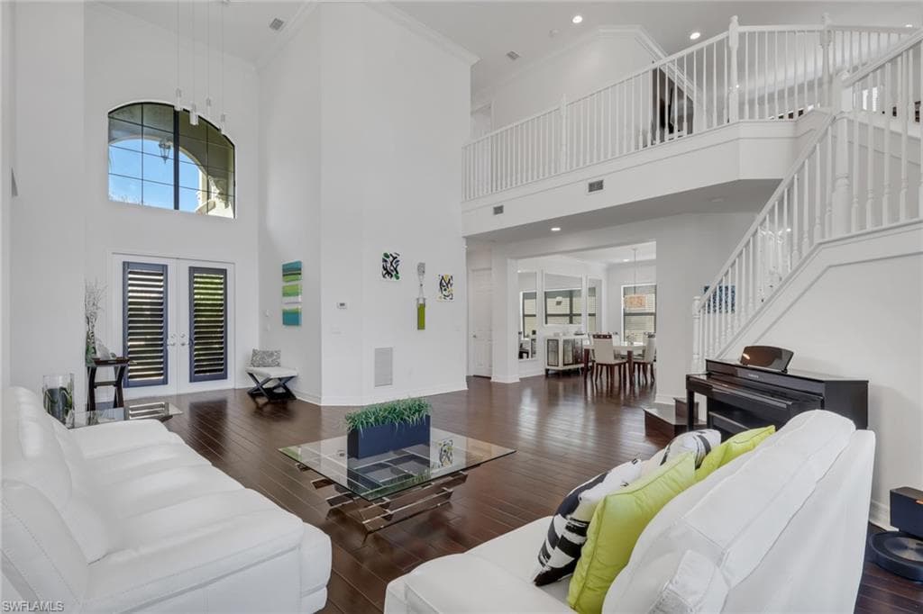 3323 Atlantic CIR-6