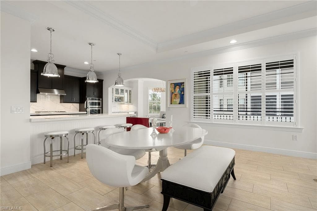 4731 Via Del Corso LN 202-6