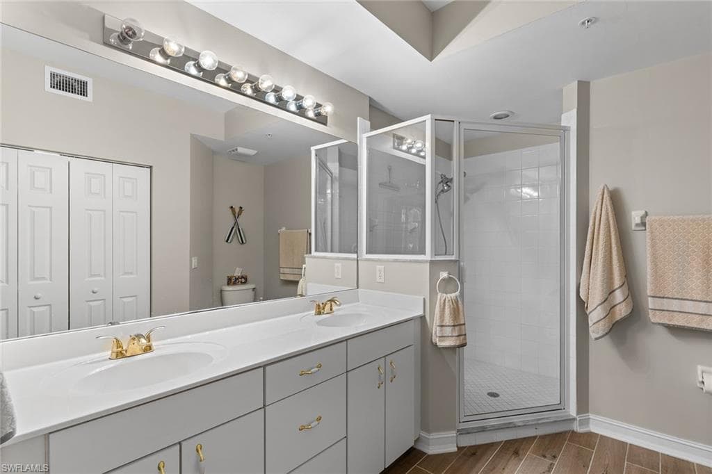 1882 Tarpon Bay DR S 101-10