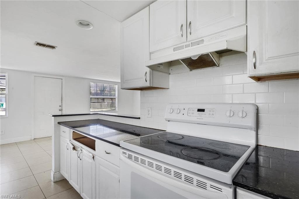 5326 Dixie DR-5