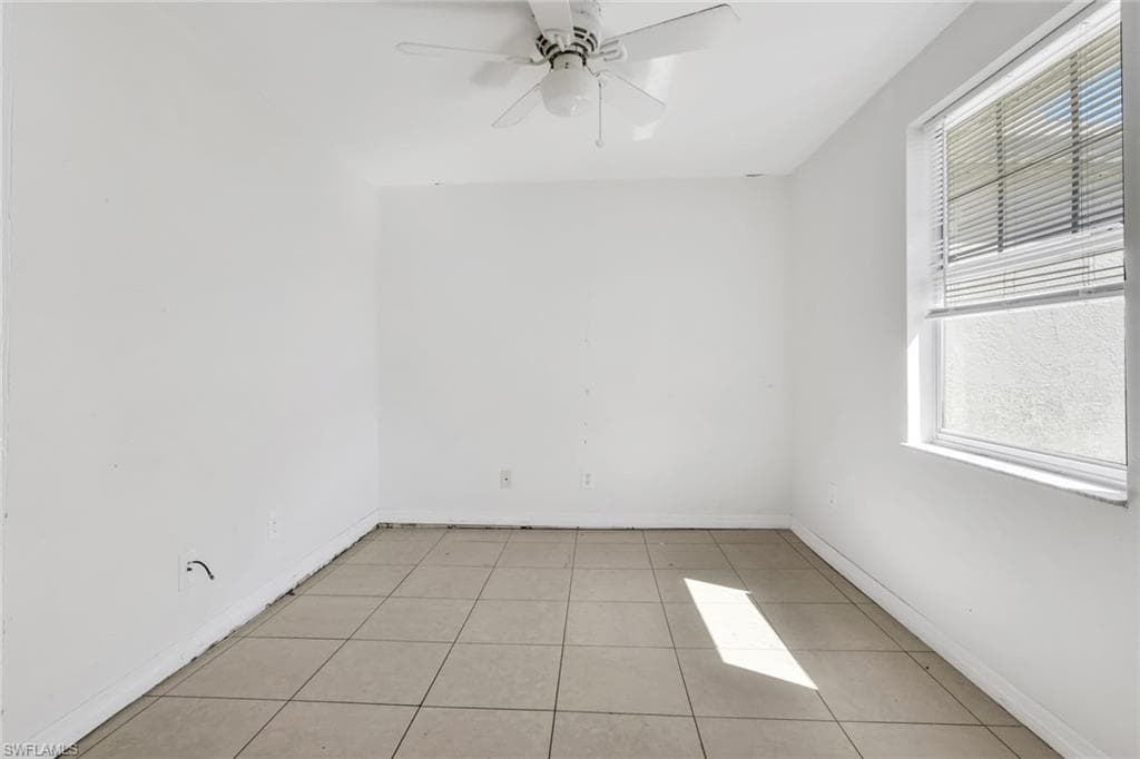 5326 Dixie DR-13