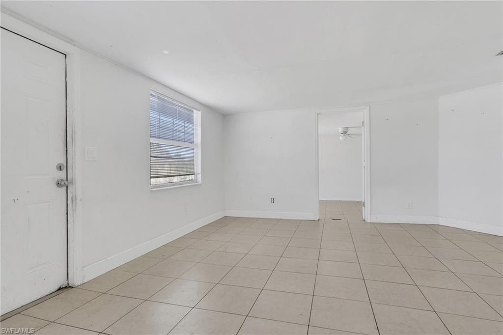 5326 Dixie DR-7