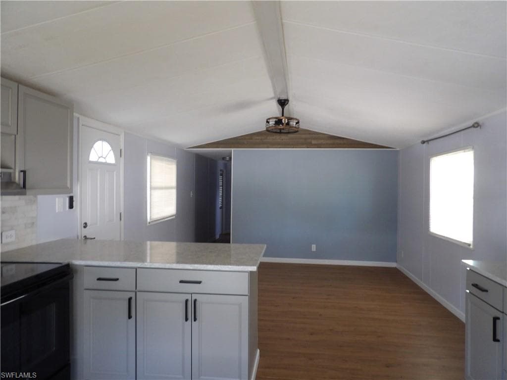 113 Lantern LN-8