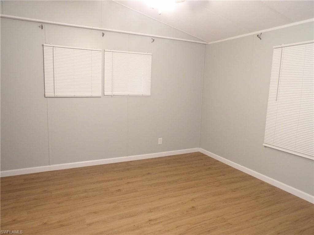 113 Lantern LN-9
