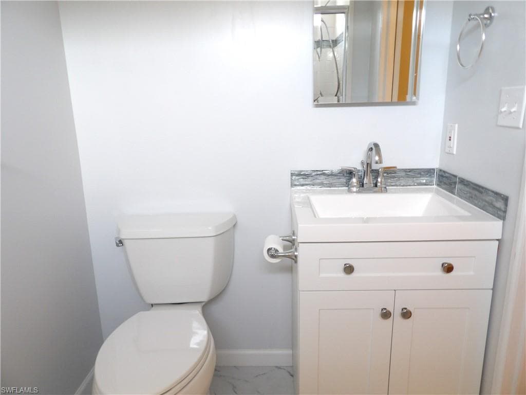 113 Lantern LN-10