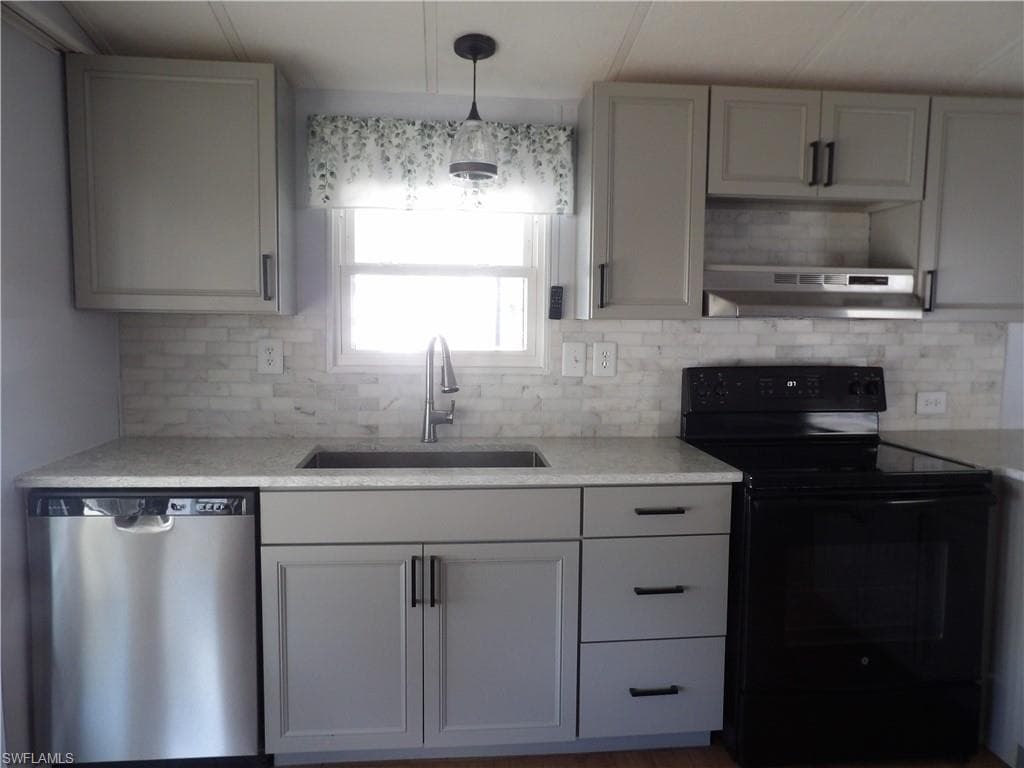 113 Lantern LN-3