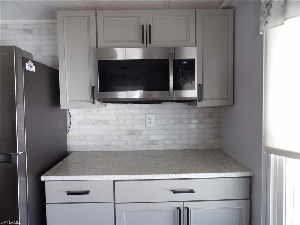 113 Lantern LN-7