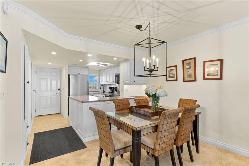 5000 ESTERO BLVD 305-15