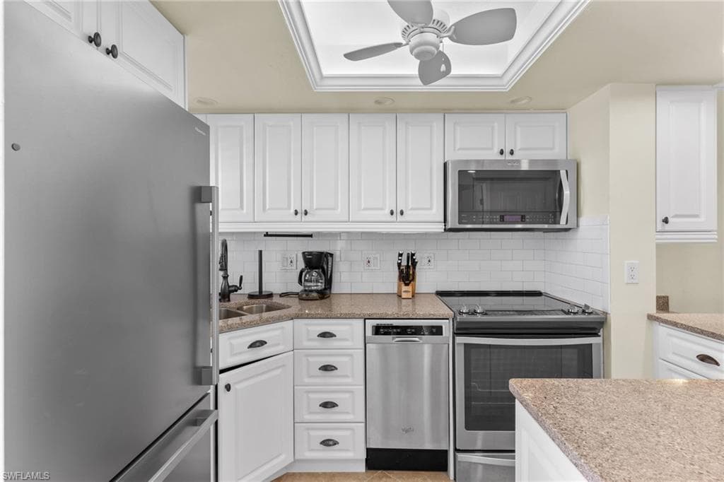 5000 ESTERO BLVD 305-11