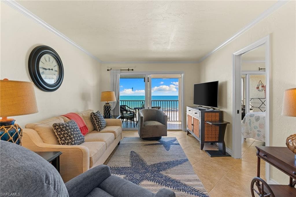 5000 ESTERO BLVD 305-6